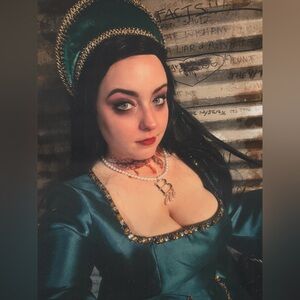 Dollskill tudor Anne Boleyn costume